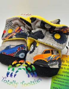 Size D (9-12 months) Shortie Boots-Ready to ship
